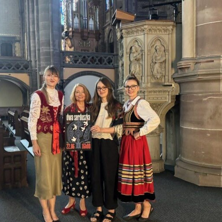 cette-fete-polonaise-a-pour-but-de-mettre-en-lumiere-le-patrimoine-culturel-et-touristique-du-pays-photo-alice-kawaciw-1749926650 cette-fete-polonaise-a-pour-but-de-mettre-en-lumiere-le-patrimoine-culturel-et-touristique-du-pays-photo-alice-kawaciw-1749926650